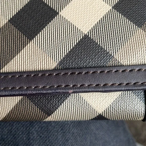 Burberry Wallet - Picture 11 of 12